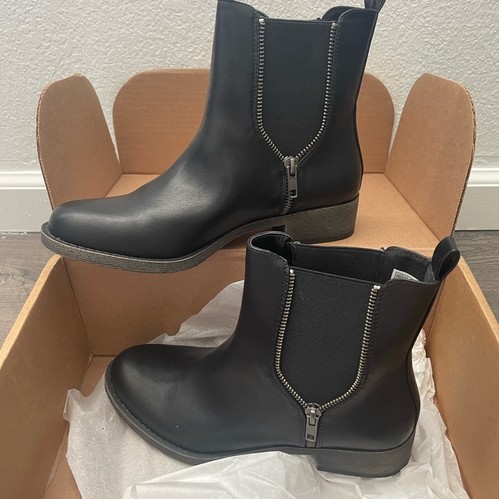 Rocket Dog Black Boots